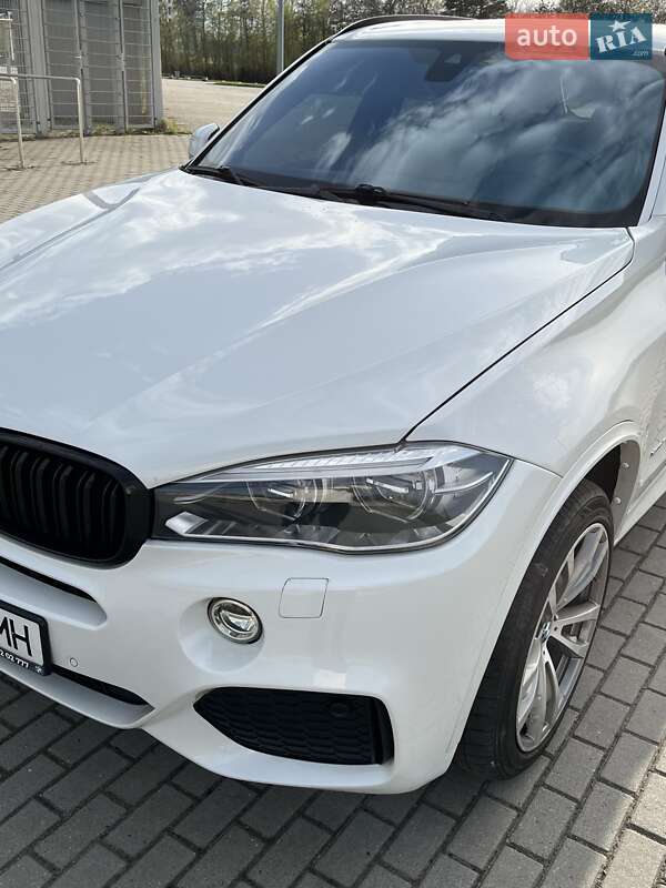 Внедорожник / Кроссовер BMW X5 2015 в Львове