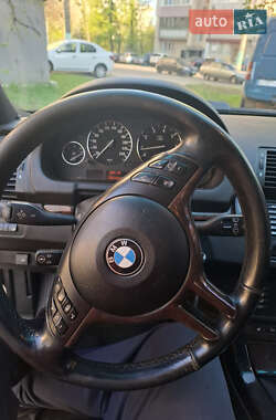 Внедорожник / Кроссовер BMW X5 2001 в 