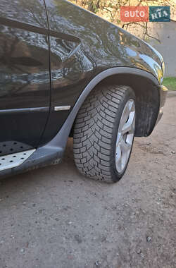 Внедорожник / Кроссовер BMW X5 2001 в 