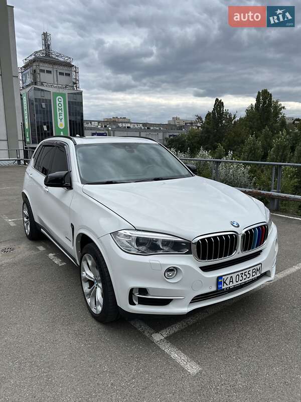Внедорожник / Кроссовер BMW X5 2015 в 