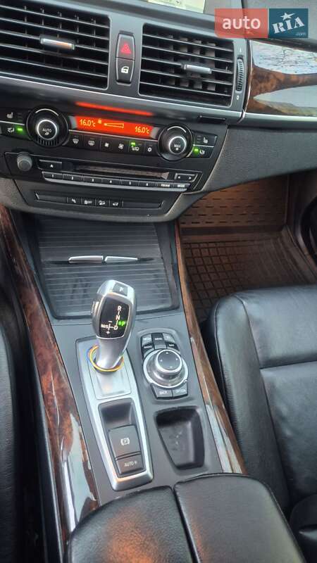 Позашляховик / Кросовер BMW X5 2013 в Запоріжжі