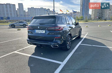 Внедорожник / Кроссовер BMW X5 2022 в 