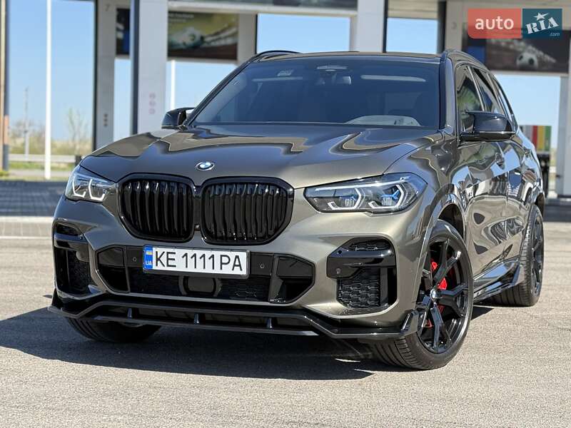 Внедорожник / Кроссовер BMW X5 2022 в 