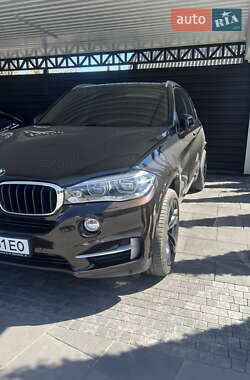 Внедорожник / Кроссовер BMW X5 2015 в 
