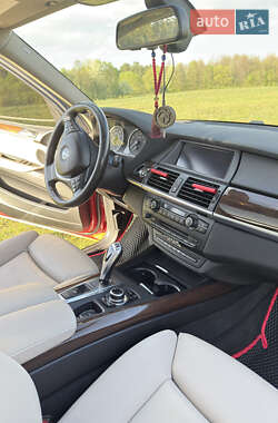 Внедорожник / Кроссовер BMW X5 2011 в 