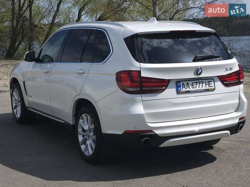 Позашляховик / Кросовер BMW X5 2015 в Києві