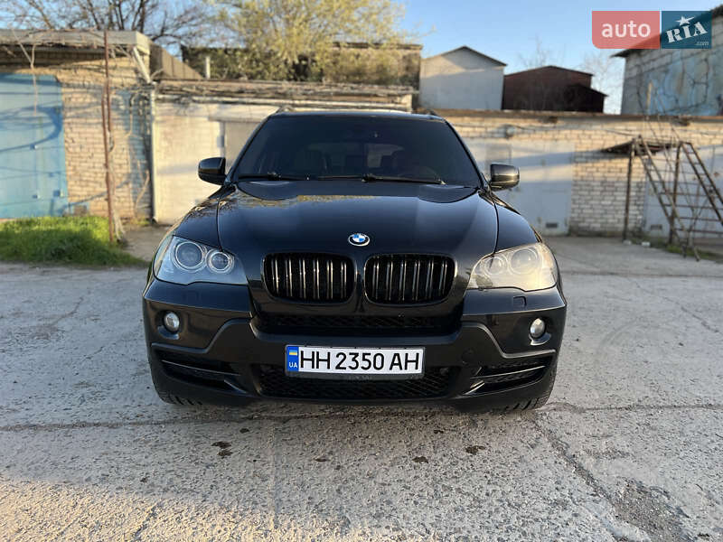 Внедорожник / Кроссовер BMW X5 2008 в 