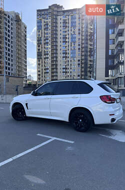 Позашляховик / Кросовер BMW X5 2014 в 