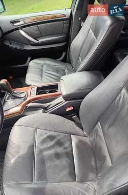 Позашляховик / Кросовер BMW X5 2001 в 