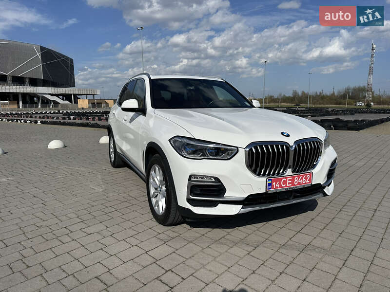 Внедорожник / Кроссовер BMW X5 2020 в 