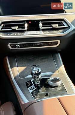 Позашляховик / Кросовер BMW X5 2021 в 