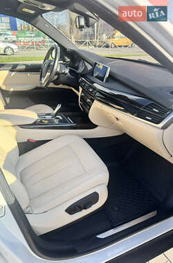 Позашляховик / Кросовер BMW X5 2016 в 