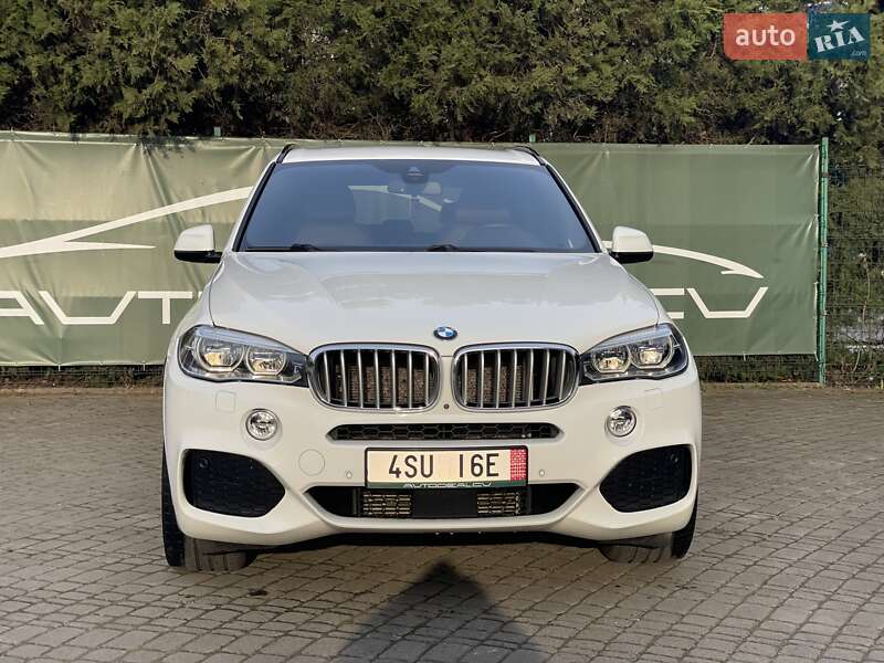 Позашляховик / Кросовер BMW X5 2017 в Чернівцях
