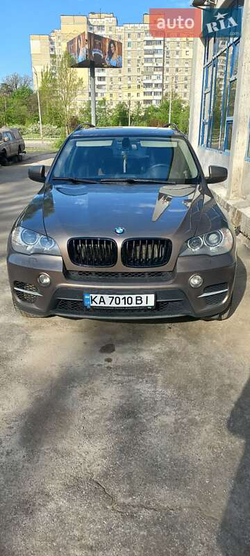 Внедорожник / Кроссовер BMW X5 2011 в Киеве