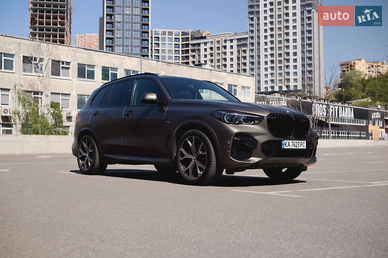 Позашляховик / Кросовер BMW X5 2022 в Києві