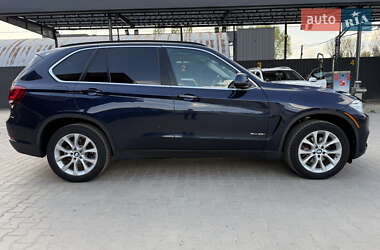 Позашляховик / Кросовер BMW X5 2015 в 