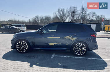 Внедорожник / Кроссовер BMW X5 2022 в 