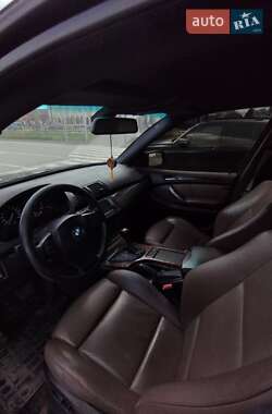 Позашляховик / Кросовер BMW X5 2002 в 
