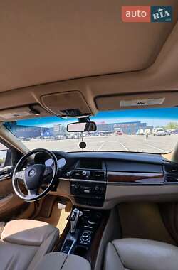 Внедорожник / Кроссовер BMW X5 2012 в 