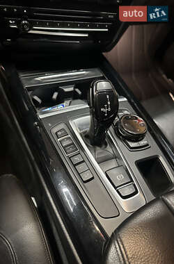 Позашляховик / Кросовер BMW X5 2015 в 