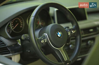 Позашляховик / Кросовер BMW X5 2015 в 