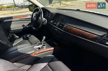 Позашляховик / Кросовер BMW X5 2011 в 