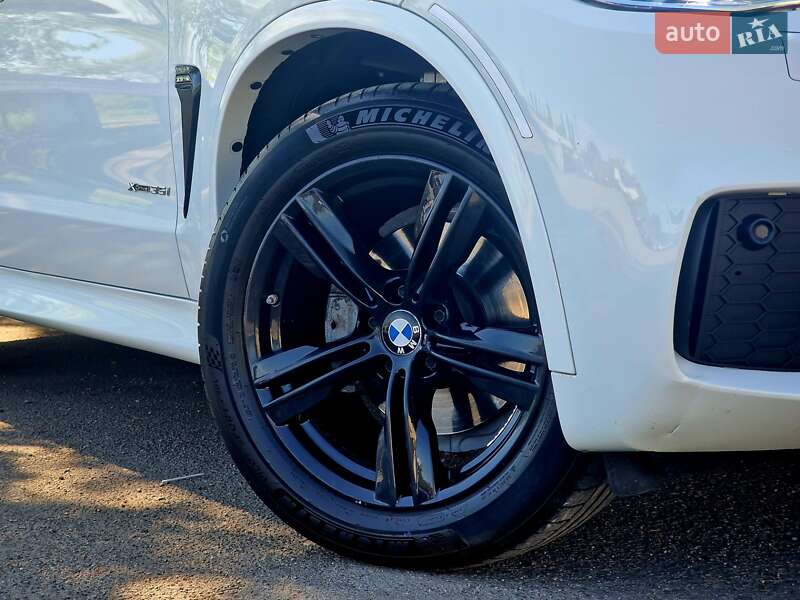 Позашляховик / Кросовер BMW X5 2015 в Миколаєві