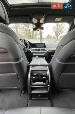 Внедорожник / Кроссовер BMW X5 2019 в 