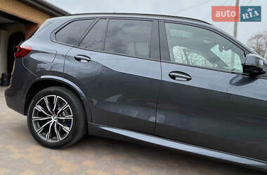 Внедорожник / Кроссовер BMW X5 2019 в 