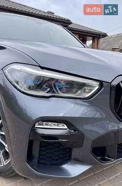 Внедорожник / Кроссовер BMW X5 2019 в 