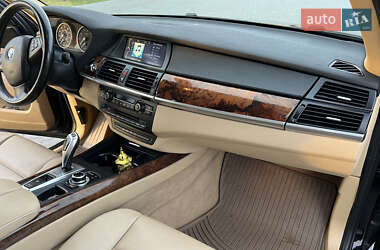 Внедорожник / Кроссовер BMW X5 2012 в 