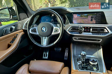 Позашляховик / Кросовер BMW X5 2022 в 