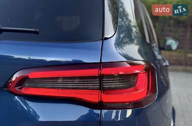 Позашляховик / Кросовер BMW X5 2019 в 