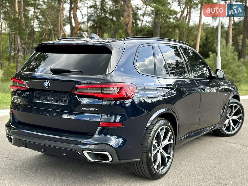 Внедорожник / Кроссовер BMW X5 2022 в Киеве
