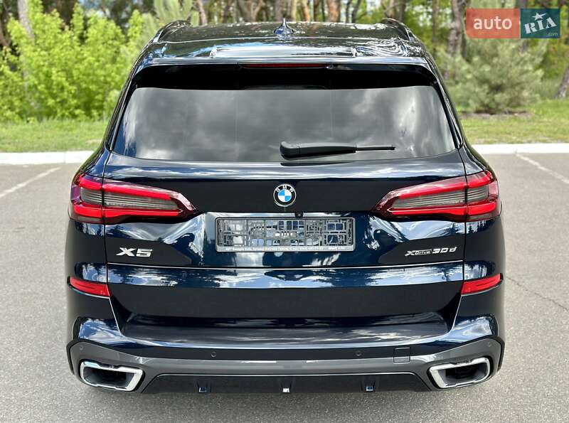 Внедорожник / Кроссовер BMW X5 2022 в Киеве