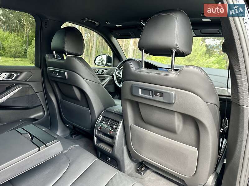 Внедорожник / Кроссовер BMW X5 2022 в Киеве