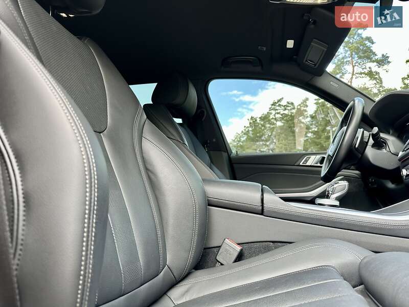 Внедорожник / Кроссовер BMW X5 2022 в Киеве