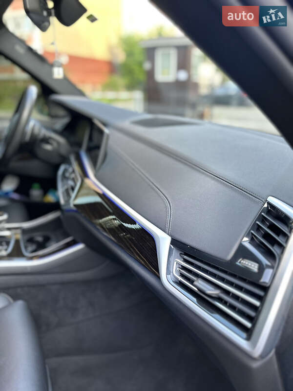 Внедорожник / Кроссовер BMW X5 2020 в Киеве