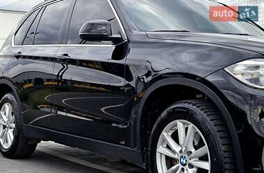 Позашляховик / Кросовер BMW X5 2015 в 