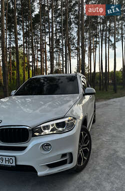Позашляховик / Кросовер BMW X5 2015 в 