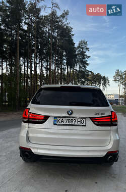 Позашляховик / Кросовер BMW X5 2015 в 