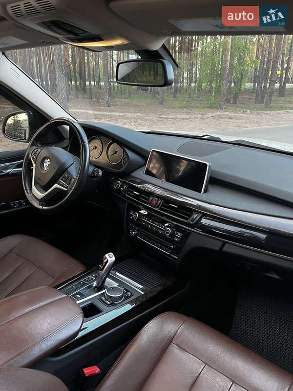 Внедорожник / Кроссовер BMW X5 2015 в Ирпене