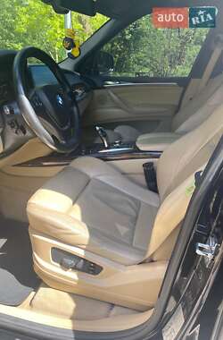 Внедорожник / Кроссовер BMW X5 2008 в 
