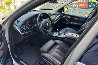 Внедорожник / Кроссовер BMW X5 2016 в 