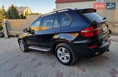 Позашляховик / Кросовер BMW X5 2012 в 