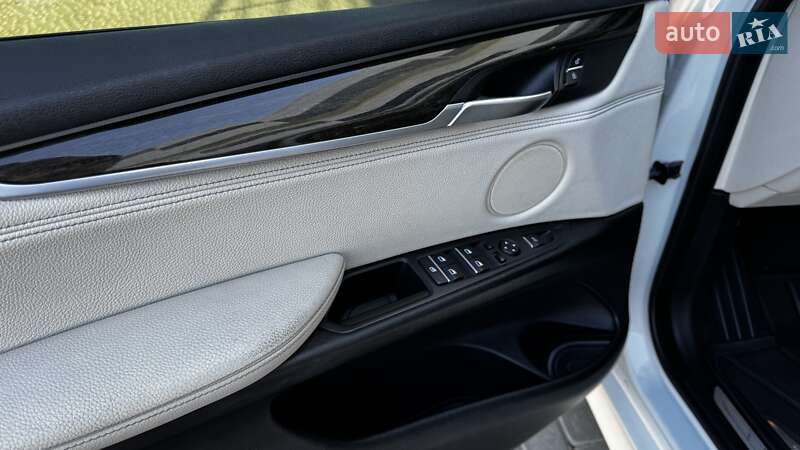 Внедорожник / Кроссовер BMW X5 2015 в Ивано-Франковске