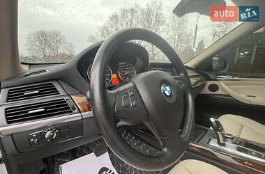 Позашляховик / Кросовер BMW X5 2011 в 