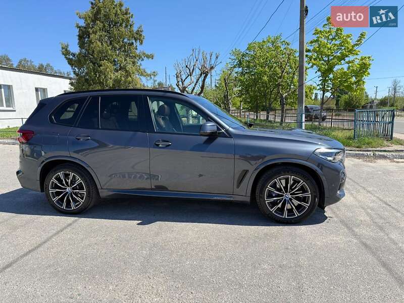 Внедорожник / Кроссовер BMW X5 2019 в Киеве