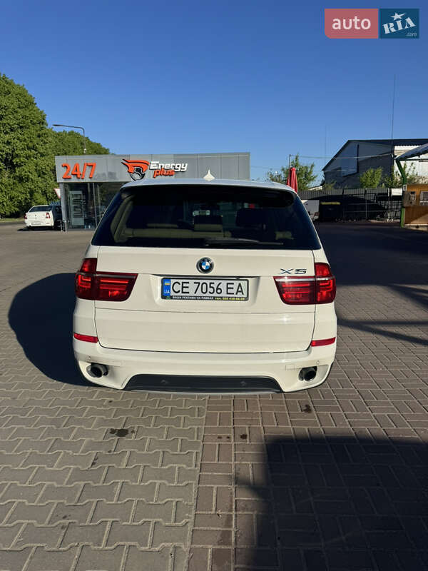Позашляховик / Кросовер BMW X5 2010 в Чернівцях