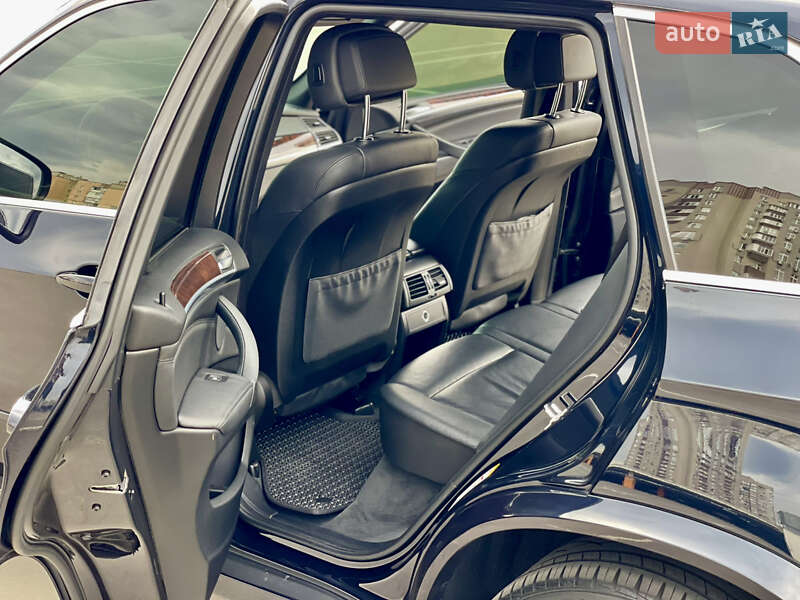 Позашляховик / Кросовер BMW X5 2009 в Києві